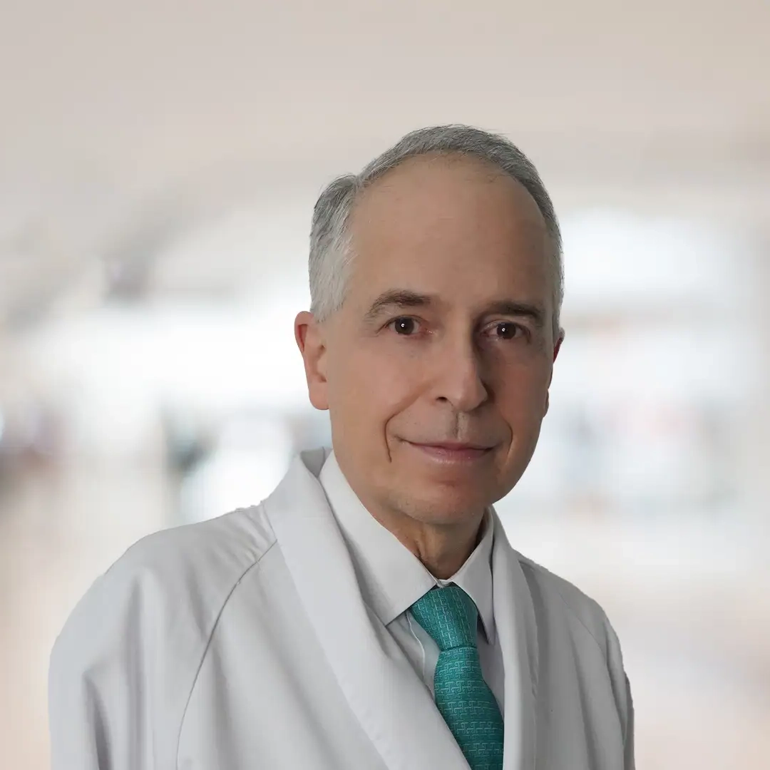 Dr. Carlos H. Téllez